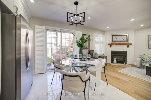 Photo 10 at 10 Squire Drive, Devonsleigh, Richmond Hill Photo 10 at 10 Squire Drive, Devonsleigh, Richmond Hill