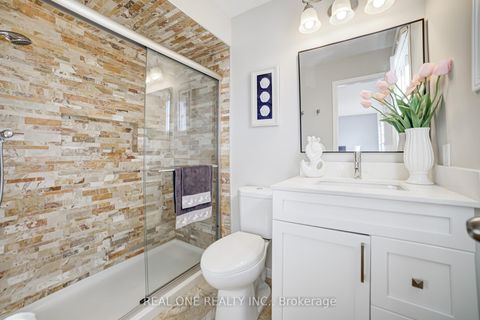 Photo 18 at 10 Squire Drive, Devonsleigh, Richmond Hill Photo 18 at 10 Squire Drive, Devonsleigh, Richmond Hill