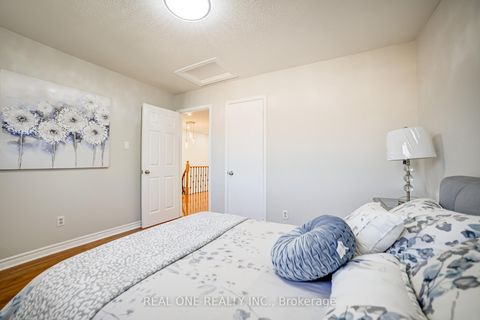 Photo 24 at 10 Squire Drive, Devonsleigh, Richmond Hill