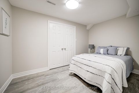 Photo 31 at 10 Squire Drive, Devonsleigh, Richmond Hill Photo 31 at 10 Squire Drive, Devonsleigh, Richmond Hill