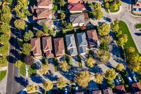 Photo 43 at 10 Squire Drive, Devonsleigh, Richmond Hill