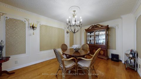 Photo 6 at 19 Roosevelt Drive, South Richvale, Richmond Hill Photo 6 at 19 Roosevelt Drive, South Richvale, Richmond Hill