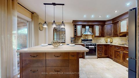Photo 9 at 19 Roosevelt Drive, South Richvale, Richmond Hill