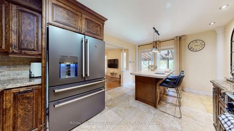 Photo 11 at 19 Roosevelt Drive, South Richvale, Richmond Hill
