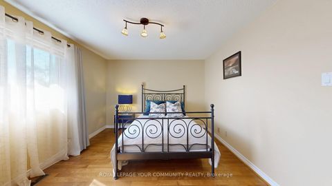 Photo 24 at 19 Roosevelt Drive, South Richvale, Richmond Hill