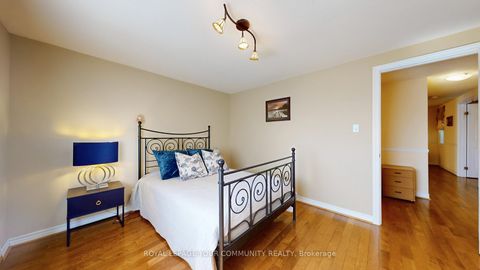 Photo 25 at 19 Roosevelt Drive, South Richvale, Richmond Hill