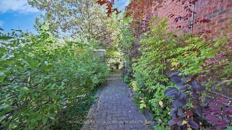 Photo 41 at 19 Roosevelt Drive, South Richvale, Richmond Hill