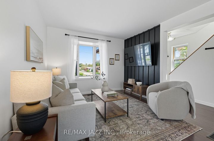 Photo 1 at 264 Ritson Road S, Central, Oshawa