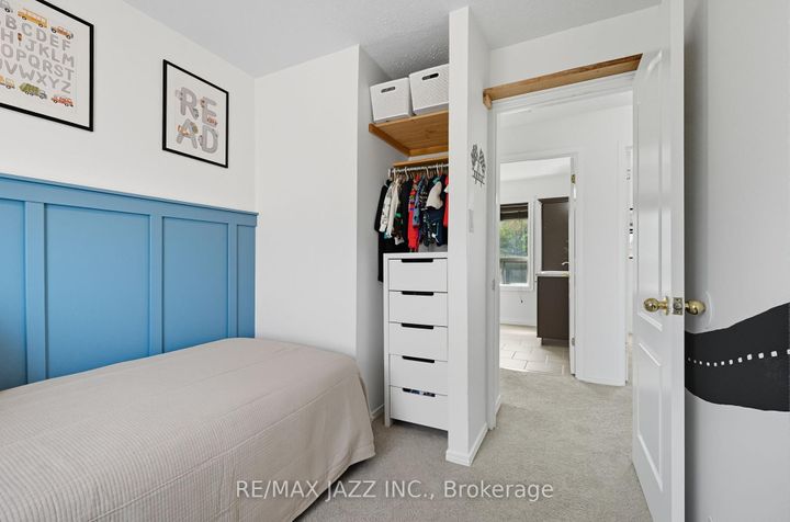 Photo 15 at 264 Ritson Road S, Central, Oshawa