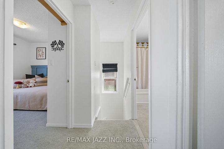 Photo 22 at 264 Ritson Road S, Central, Oshawa