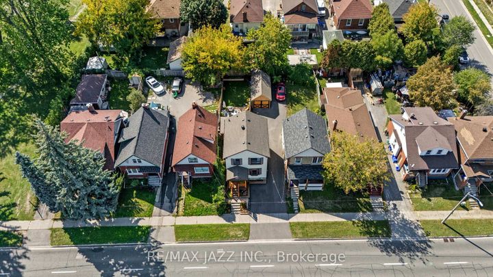 Photo 33 at 264 Ritson Road S, Central, Oshawa