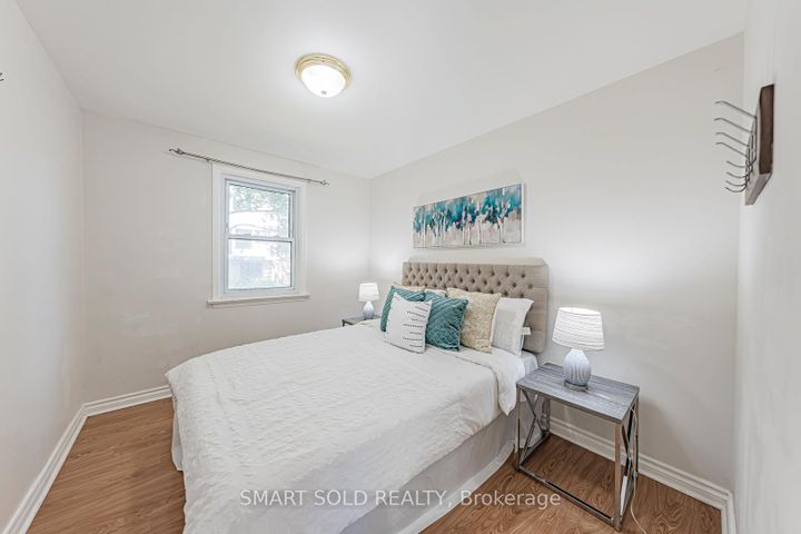 Photo 15 at 295 Boisdale Avenue, Harding, Richmond Hill