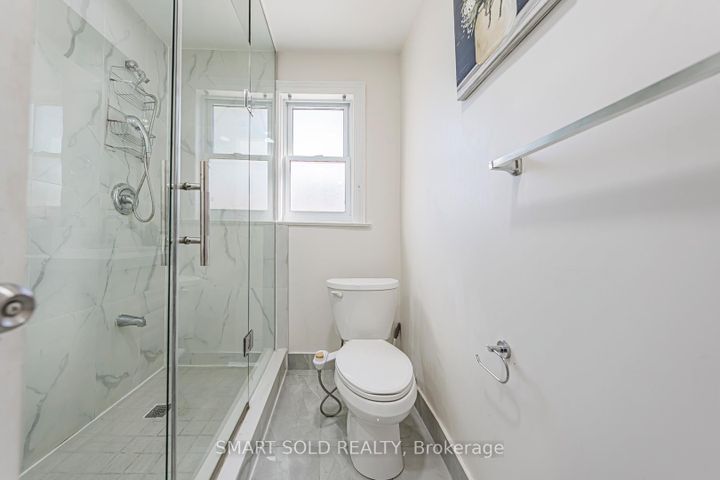 Photo 19 at 295 Boisdale Avenue, Harding, Richmond Hill