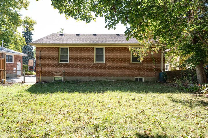 Photo 33 at 295 Boisdale Avenue, Harding, Richmond Hill