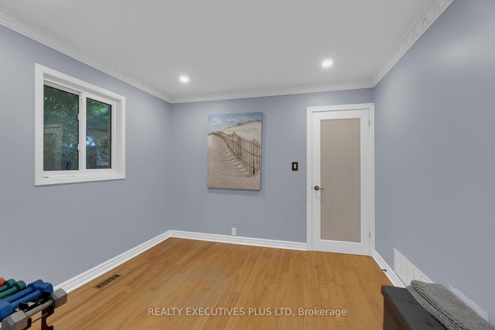 Photo 12 at 16 Melita Place, Central Park, Brampton