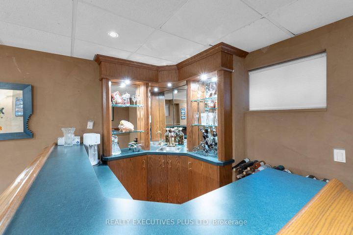 Photo 38 at 16 Melita Place, Central Park, Brampton