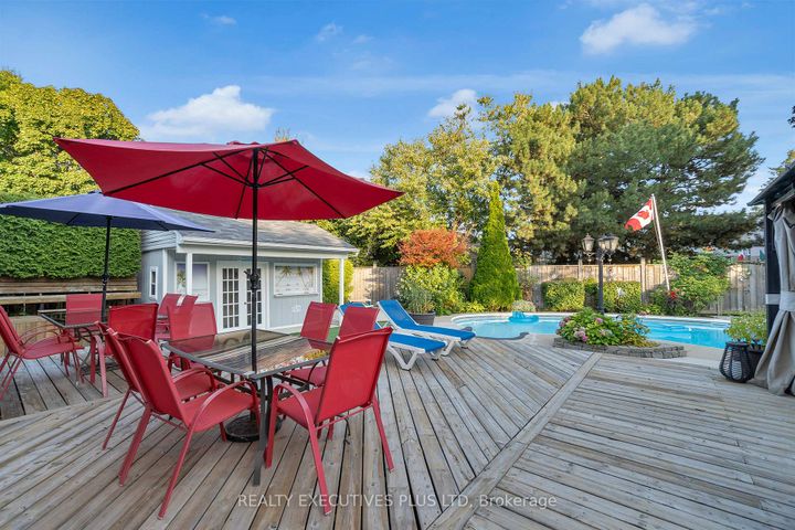 Photo 43 at 16 Melita Place, Central Park, Brampton