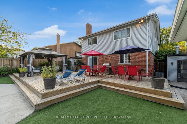 Photo 45 at 16 Melita Place, Central Park, Brampton