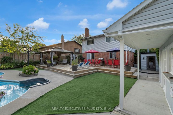 Photo 48 at 16 Melita Place, Central Park, Brampton