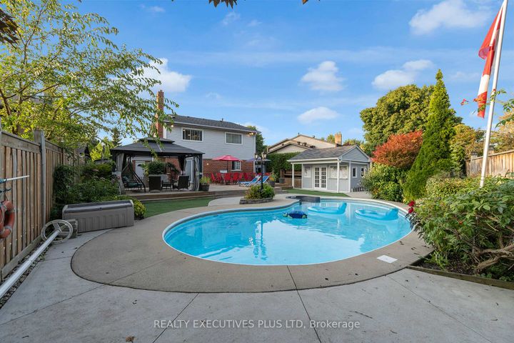 Photo 49 at 16 Melita Place, Central Park, Brampton
