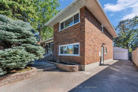 Photo 30 at 35 Shrewsbury Square, Sullivan, Toronto