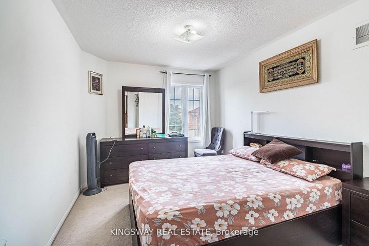 Photo 19 at 58 Leagate Street, Fletcher's Meadow, Brampton