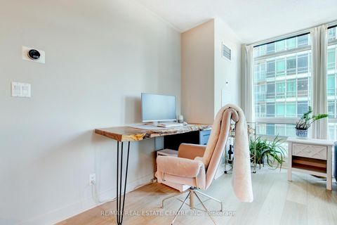 Photo 23 at 1010 - 397 Front Street W, Waterfront Communities C1, Toronto