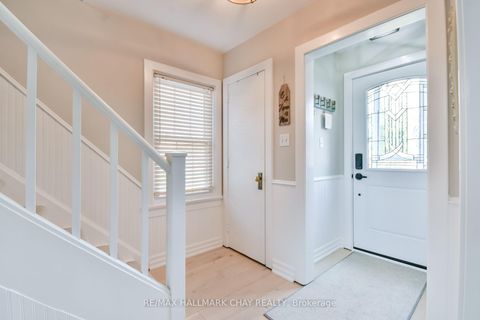 Photo 3 at 50 Newton Street, Wellington, Barrie