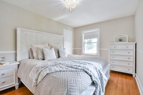 Photo 13 at 50 Newton Street, Wellington, Barrie