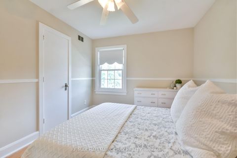 Photo 16 at 50 Newton Street, Wellington, Barrie