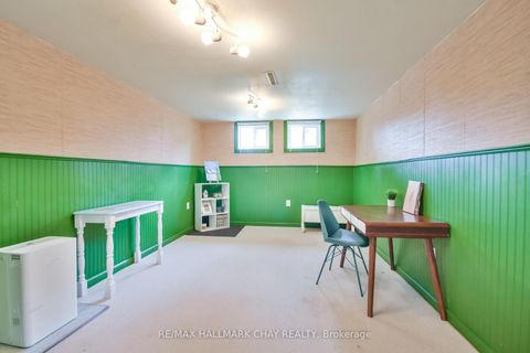 Photo 21 at 50 Newton Street, Wellington, Barrie