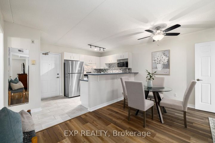 Photo 3 at 209 - 1441 Walker's Line, Tansley, Burlington