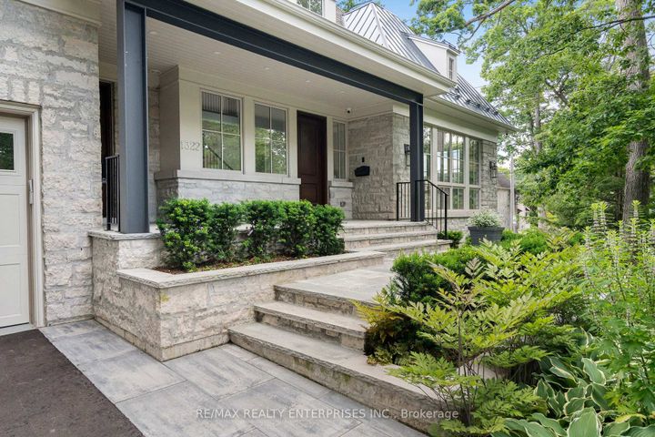 Photo 2 at 1322 Minaki Road, Mineola, Mississauga