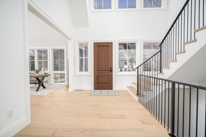 Photo 3 at 1322 Minaki Road, Mineola, Mississauga