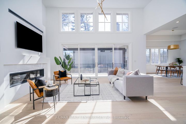 Photo 5 at 1322 Minaki Road, Mineola, Mississauga