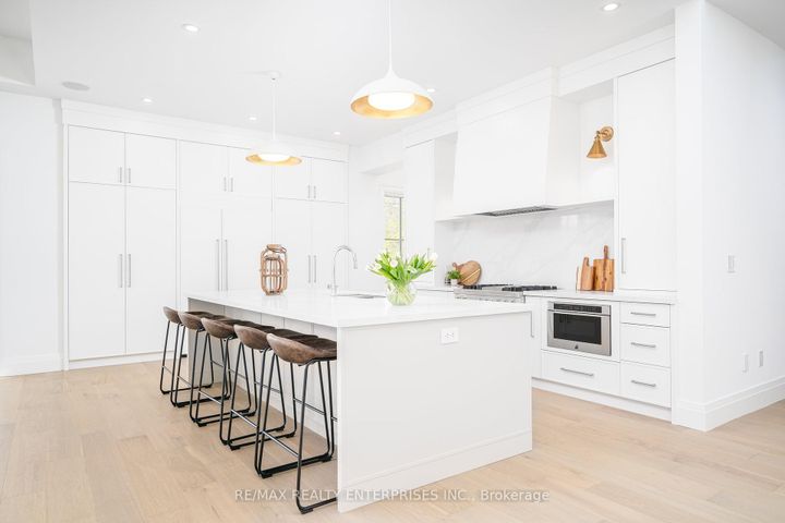 Photo 6 at 1322 Minaki Road, Mineola, Mississauga