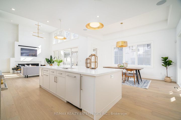 Photo 8 at 1322 Minaki Road, Mineola, Mississauga