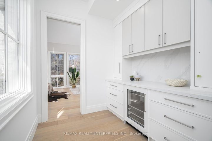 Photo 10 at 1322 Minaki Road, Mineola, Mississauga