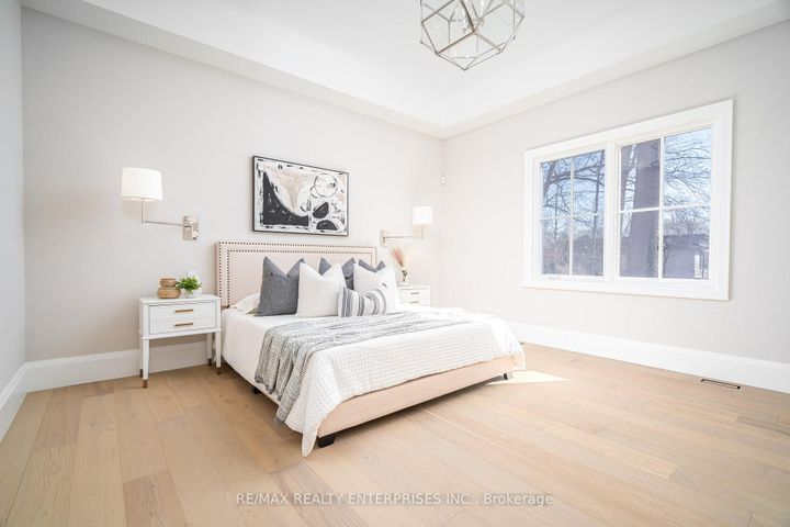 Photo 15 at 1322 Minaki Road, Mineola, Mississauga
