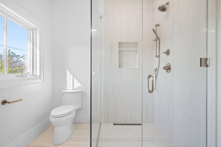 Photo 21 at 1322 Minaki Road, Mineola, Mississauga