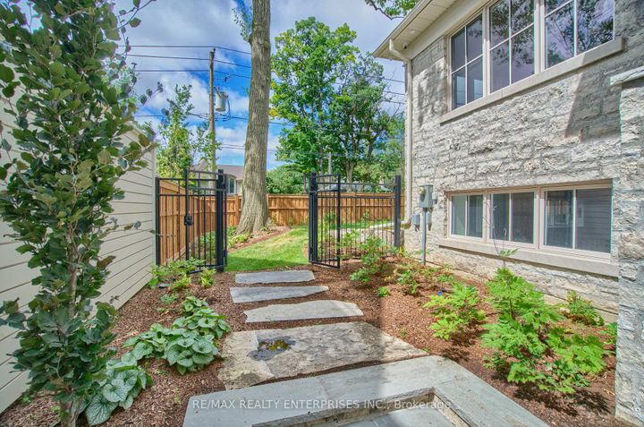 Photo 38 at 1322 Minaki Road, Mineola, Mississauga