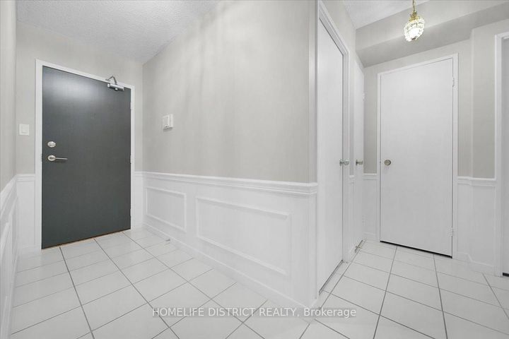 Photo 8 at 1509 - 1580 Mississauga Vly Boulevard, Mississauga Valleys, Mississauga