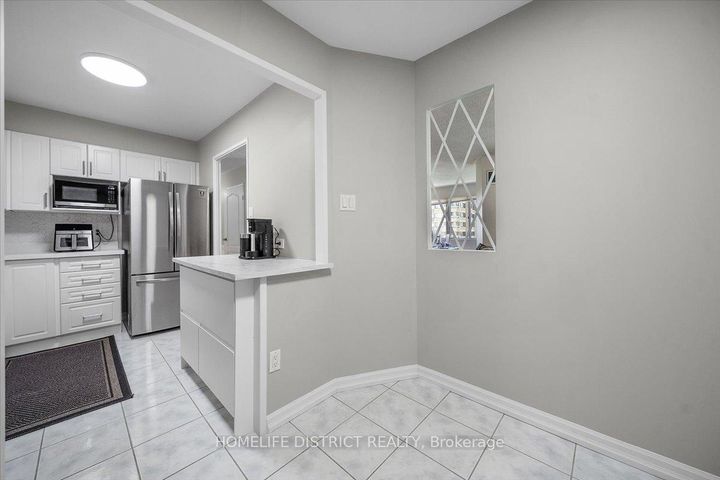Photo 22 at 1509 - 1580 Mississauga Vly Boulevard, Mississauga Valleys, Mississauga