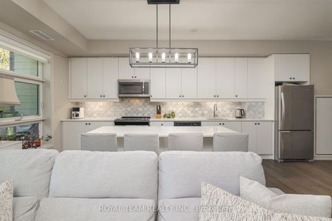 Photo 14 at 307 - 555 William Graham Drive, Rural Aurora, Aurora