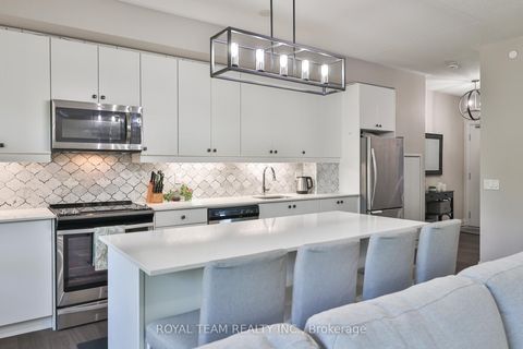 Photo 15 at 307 - 555 William Graham Drive, Rural Aurora, Aurora