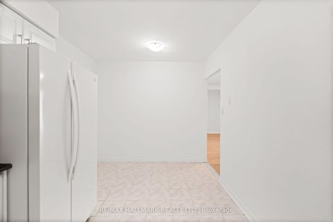 Photo 9 at 1805 - 3300 Don Mills Road, Don Valley Village, Toronto Photo 9 at 1805 - 3300 Don Mills Road, Don Valley Village, Toronto