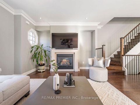 Photo 19 at 1 Powseland Crescent, West Woodbridge, Vaughan