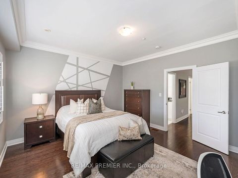 Photo 27 at 1 Powseland Crescent, West Woodbridge, Vaughan Photo 27 at 1 Powseland Crescent, West Woodbridge, Vaughan