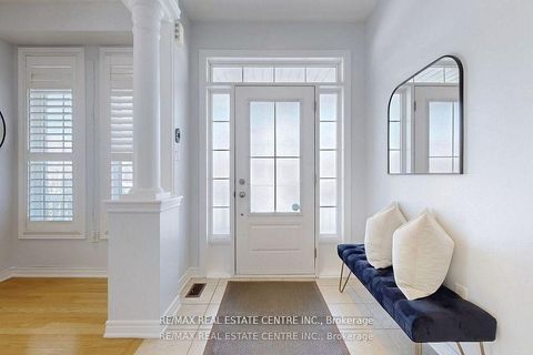 Photo 2 at 84 Betony Drive, Oak Ridges, Richmond Hill