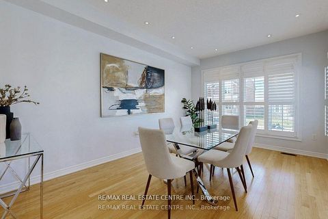 Photo 3 at 84 Betony Drive, Oak Ridges, Richmond Hill